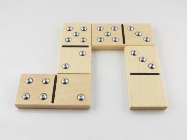 Dominospiel mit extra großen Holz-Steinen
