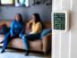 Preview: Anwendungsbeispiel des Raumthermometers an einer Wand