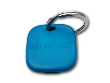 Der Boomtag in blau mit Schlüsselring.