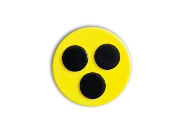 Frontansicht des Ansteckers