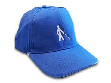 Das blaue Basecap mit weißem Stockmännchen von vorn